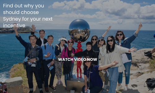 Group photo cover of incentive planners at the Bondi Sculptures by the Sea walk